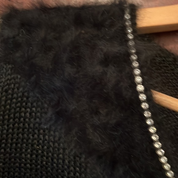 Ann Stuard at Lacosta Sz Small Fur Rhinestone Sequin Evening V-Neck Knit Sweater - Picture 8 of 9